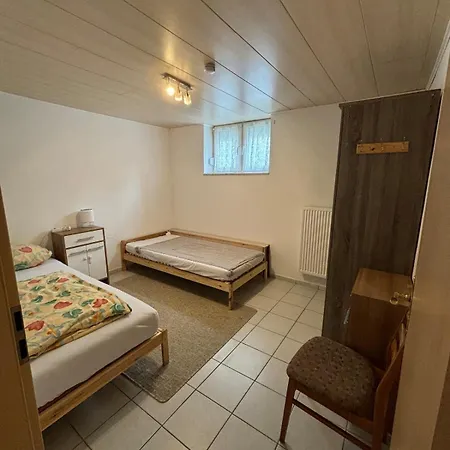 Monteurzimmer Lägenhet *